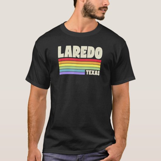 Laredo Texas Pride Regenboog Vlag Gay Pride Merch  T-shirt (Voorkant)