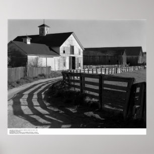 Large Barn and Road, maart 1962 Poster