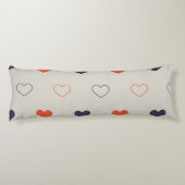 Large - Lovely hearts / orange cream dark Lichaamskussen (Achterkant)