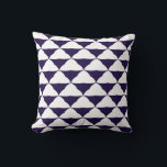 Large Navy and White Triangles Design Pillow Kussen<br><div class="desc">Navy and white large triangles make an allover pattered pillow.</div>