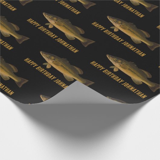 Largemouth Bass Fish Pattern Happy Birthday & Name Cadeaupapier (Hoek)