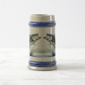 Largemouth Bass Jumping Bierpul (Center)