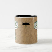 Largemouth Bass Jumping Dragonfly Vist Tweekleurige Koffiemok (Center)