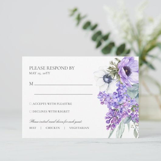 Larissa Paarse Floral Meal Choice Wedding RSVP Kaartje (Staand voorkant)