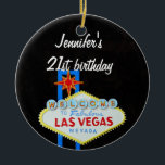 Las Vegas Birthday 21 Pendant Keramisch Ornament<br><div class="desc">Schuif een dunne lint of ketting door het gat en creëer een gedenkwaardige hanger voor een eenentwintigste verjaardagsfeest in Las Vegas, die ook als officieel toegangsbewijs voor het evenement kan dienen. De tekst aan beide kanten vereist verpersoonlijking voorafgaand aan aankoop of schrapping. U kunt dit gemakkelijk in een hanger voor...</div>