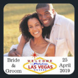 Las Vegas Bruiloft Aangepaste Fotoenvelop Afdichti Vierkante Sticker<br><div class="desc">Personaliseer deze vegas bruiloft sticker met je eigen foto en tekst. Volledig aanpasbaar.</div>