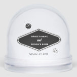 Las Vegas Casino Bestemming Huwelijk Zwart Wit Sneeuwbol<br><div class="desc">Een unieke hand getekend Las Vegas Casino thema bruiloft ontwerp. Een moderne bestemming Las Vegas,  Nevada bruiloft thema met speelkaarten,  casino gokken thema illustraties. Een zwart-wit Las Vegas bruiloft aangepaste foto nu wereldbol voorkeur ontwerp ideaal voor casinothema bruiloften. Bijpassende huwelijksuitnodigingen en andere briefpapier items zijn ook beschikbaar.</div>