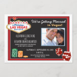 Las Vegas Destination Wedding Invitation (rood) Kaart<br><div class="desc">Alle producten van de Shoppe van het Weddenschap worden georganiseerd door kleurenregeling,  door trouwmaand,  en door monogram.
















 Terwijl je hier bent,  bekijk dan de andere goodies die beschikbaar zijn in onze winkel:</div>