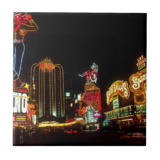Las Vegas Night Time Neon Lights Casinos Sign Tegeltje
