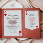 Las Vegas Queen of Hearts Kaart bruiloft uitnodigi<br><div class="desc">Queen of Hearts Playing Cards Wedding Invitation Suite beschikt over een uitnodiging in kaartstijl die perfect is voor een Vegas Wedding. Queen of Hearts met de achterkant aangepast met uw achternaam initialen. Deze uitnodiging zal zeker indruk maken op uw gasten!</div>