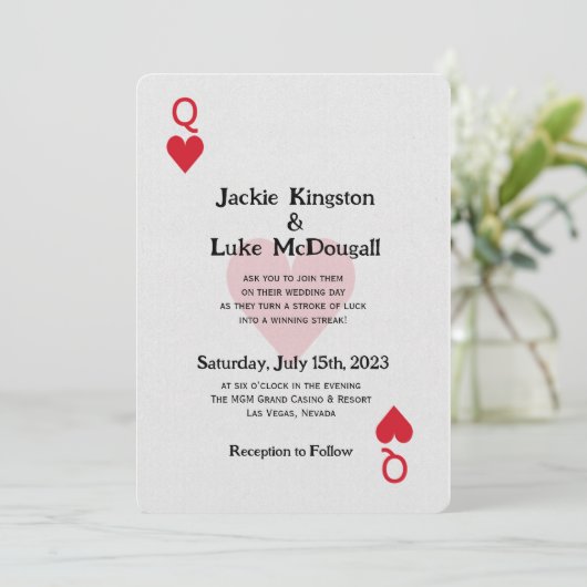 Las Vegas Queen of Hearts Kaart bruiloft uitnodigi (Staand voorkant)