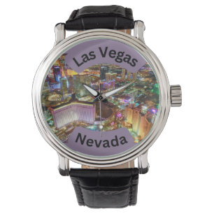 Las Vegas 's nachts met neonverlichting Nevada Horloge
