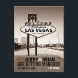 Las Vegas  Sepia Bruiloft Save The Date Aankondigingskaart<br><div class="desc">Bewerkte foto van het welkomstbord in Las Vegas. Alle standaardtekst kan volledig worden aangepast met uw eigen formuleringen en u kunt ook de lettertypen, formaten, tekstplaatsing en kleuren van de tekst wijzigen. Als u alleen de tekst wilt wijzigen, gebruikt u de optie Personaliseren. Voor uitgebreidere wijzigingen gebruikt u de optie...</div>