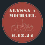 Las Vegas Skyline Casino Wedding Ronde Sticker<br><div class="desc">Een leuke en moderne Las Vegas Skyline Casino ronde sticker voor uw evenement in Las Vegas! Deze aangepaste ronde sticker is voorzien van ivoorcrème Las Vegas skyline en volledig aanpasbaar lettertype en tekst op casinorode achtergrond. Ideaal voor een trendy, modern of klassiek evenement - deze elegante sticker kan worden gebruikt...</div>