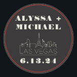 Las Vegas Skyline Casino Wedding Ronde Sticker<br><div class="desc">Een leuke en moderne Las Vegas Skyline Casino ronde sticker voor uw evenement in Las Vegas! Deze aangepaste ronde sticker is voorzien van ivoorcrème Las Vegas skyline en volledig aanpasbaar lettertype en tekst op grafiet zwarte achtergrond. Ideaal voor een trendy, modern of klassiek evenement - deze elegante sticker kan worden...</div>