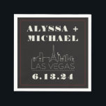 Las Vegas Skyline Casino Wedding Servet<br><div class="desc">Een leuke en moderne Las Vegas Skyline Casino cocktail servet voor uw evenement in Las Vegas! Dit aangepaste servet is voorzien van de skyline van Las Vegas en volledig aanpasbaar lettertype en tekst op een grafietzwarte achtergrond. Perfect voor een trendy modern of klassiek traditioneel evenement - dit elegante bruiloftsreceptie-detail kan...</div>