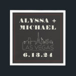 Las Vegas Skyline Casino Wedding Servet<br><div class="desc">Een leuke en moderne Las Vegas Skyline Casino cocktail servet voor uw evenement in Las Vegas! Dit aangepaste servet is voorzien van de skyline van Las Vegas en volledig aanpasbaar lettertype en tekst op een grafietzwarte achtergrond. Perfect voor een trendy modern of klassiek traditioneel evenement - dit elegante bruiloftsreceptie-detail kan...</div>