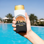 Las Vegas Strip Zonsondergang Aangepaste Vakantie Seltzer Blikjeskoeler<br><div class="desc">Cool aangepaste Las Vegas skyline bij zonsondergang seltzer kan koeler voor uw gezinsvakantie of vrijgezellenfeest trip naar de stad van lichten. Gokken van zonsopgang tot zonsondergang in deze stad en onthoud het met dit aandenken souvenir.</div>