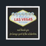 Las Vegas viering Servet<br><div class="desc">Las Vegas cocktail servetten om genodigde gasten te verwelkomen op uw feest en speciale evenement in Las Vegas,  Nevada. Het bekende neon teken is het ontwerp met een moderne zwarte achtergrond.</div>