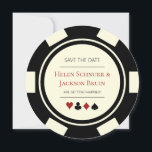 Las Vegas Wedding Save the Date Black Cream Poker<br><div class="desc">Duw uw uw gasten door hen deze fabelachtige zwarte,  crèmeachtige gebroken witte,  en rode pokerspaanstijl te verzenden sparen de datumuitnodigingskaarten. Ze wachten vol ongeduld op de officiële uitnodiging voor deze leuke bruiloft.</div>