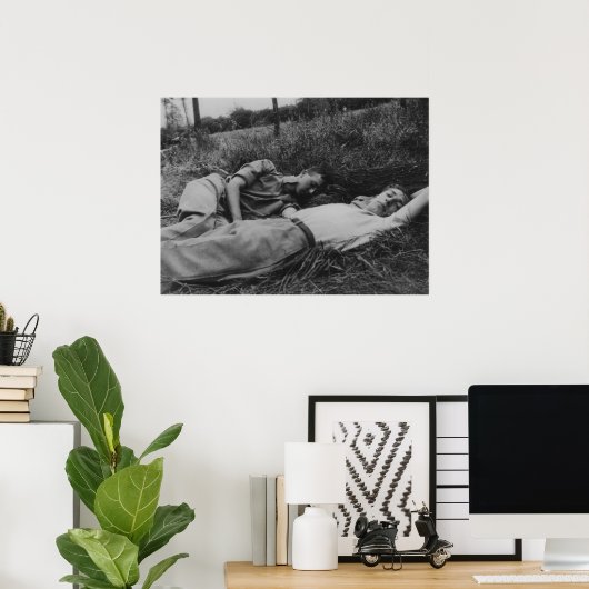 Lascieus jong mannelijk koppel dat homoseksuele in poster (Thuiskantoor)