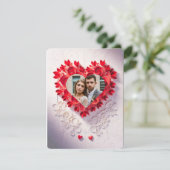 Laser gesneden rood papier hart opslaan van de dat kaart (Staand voorkant)