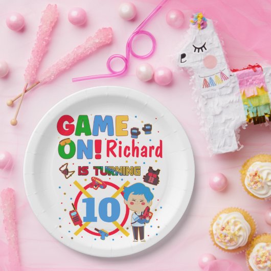 Laser Label op 'Birthday Boy Party' Papieren Bordje (Feest)