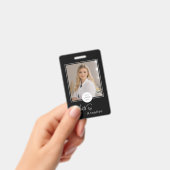 Lash Stylist Minimaal Zwart Wit Script Logo Foto Badge (Handheld)