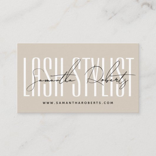 Lash stylist modern typografie script beige visitekaartje (Voorkant)