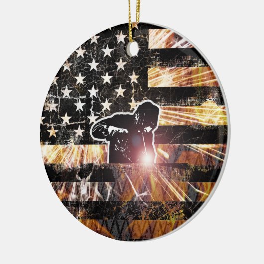 Lassen met vlaggen en -lichten keramisch ornament (Links)