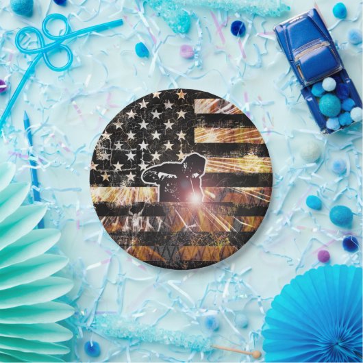 Lassen met vlaggen en -lichten papieren bordje (Feest)