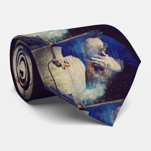 Lassen Stropdas (Opgerold)