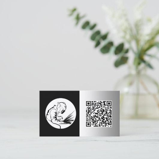 Lasser Custom Zwart Faux Metaal QR Visitekaartje (Staand voorkant)