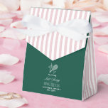 Last Swing Before the Ring green bachelorette Bedankdoosjes<br><div class="desc">Celebrate the bride-to-be in sporty, elegant style with this green striped tennis bachelorette favor box, perfect for a chic “Last Swing Before the Ring” weekend. Featuring classic forest-green vertical stripes and a refined personalised label, this favour box is ideal for filling with sweets, beauty treats, mini champagne bottles, or thank-you...</div>