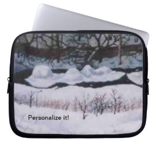 Late avondsneeuw op een wilde bergforel laptop sleeve