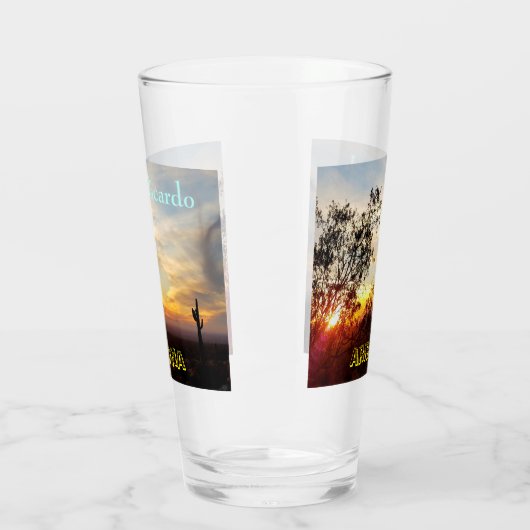 Late Evening Arizona Desert Scene / Saguaro Cactus Glas (Links)