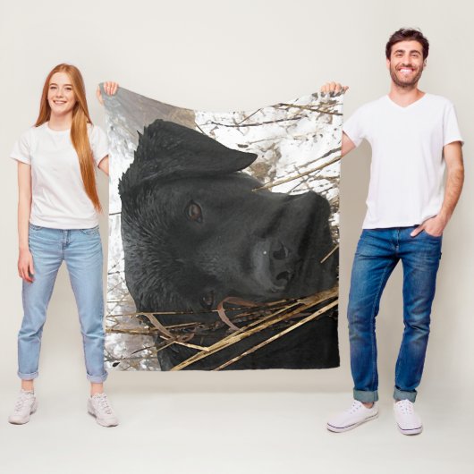 Late Season Hunt - Black Lab - Labrador Fleece Deken (In situ)