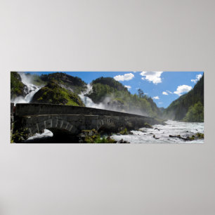 Latefossen waterval in het poster Noorwegen