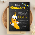Laten we Bananas Kids Birthday Party gaan Kaart<br><div class="desc">Verrijk uw gasten met deze unieke uitnodiging voor een themagefeestje met een glimlachende banaan met moderne typografie tegen een achtergrond van een krijgsraad. Voeg eenvoudig uw gebeurtenisdetails op deze makkelijk te gebruiken sjabloon toe om het één-van-een-soort uitnodiging te maken. Draai de kaart om een elegant streepvormig patroon op de achterkant...</div>
