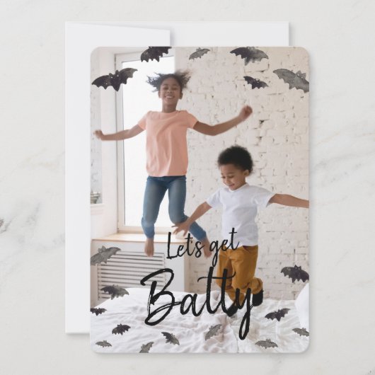 Laten we Batty Halloween Bats Foto Card halen Feestdagenkaart (Voorkant)