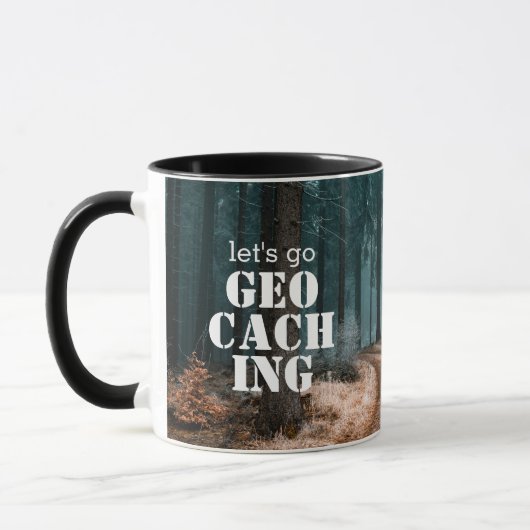 Laten we Bossen en geocacher-cadeautjes meenemen Mok (Links)