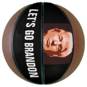 LATEN WE BRANDON TRUMP BASKETBALL GAAN BASKETBAL (Verticaal)