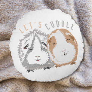 Laten we cavia knuffelen rond kussen