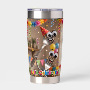 Laten we de leuke lepel- en vorkparty vieren geïsoleerde drinkbeker