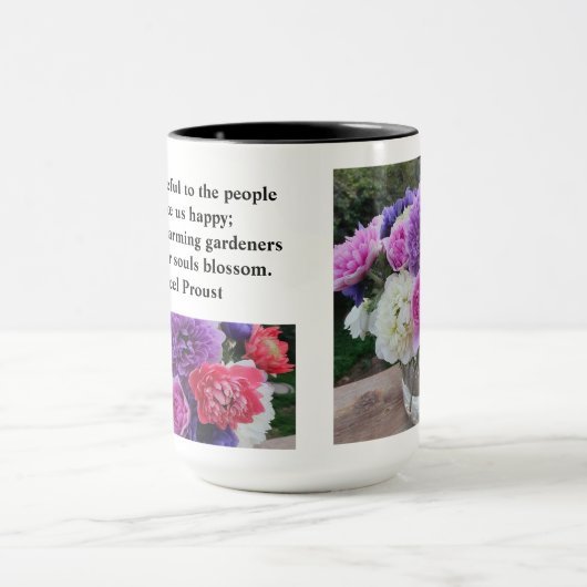 Laten we de mensen die ons gelukkig maken dankbaar mok (Midden)