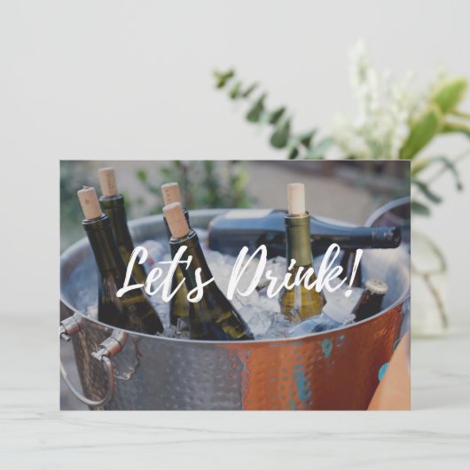 Laten we Drinken! uitnodiging voor volwassen parti (Staand voorkant)