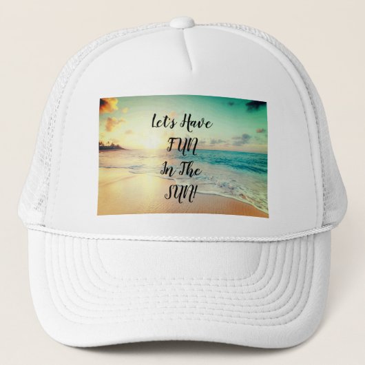 "Laten we een tekst hebben op een zonnige strandfo Trucker Pet (Voorkant)