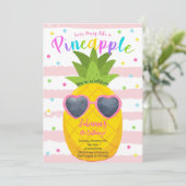 Laten we feesten als een ananas verjaardag uitnodi kaart (Staand voorkant)