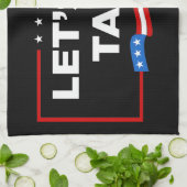 Laten we gaan Taco Trump altijd kippen uit grappig Theedoek (Gevouwen)