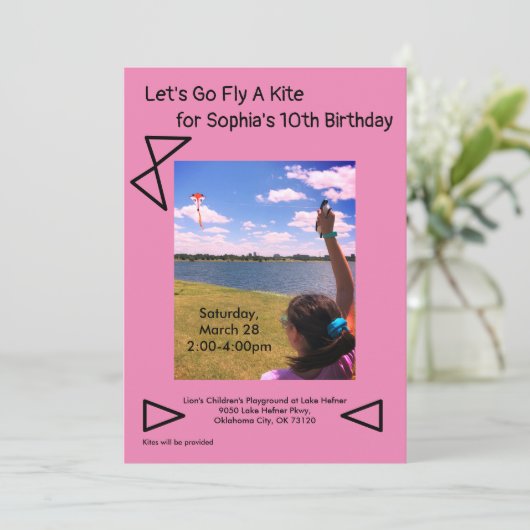 Laten we gaan vliegen een Kite verjaardagsfeestje Kaart (Staand voorkant)